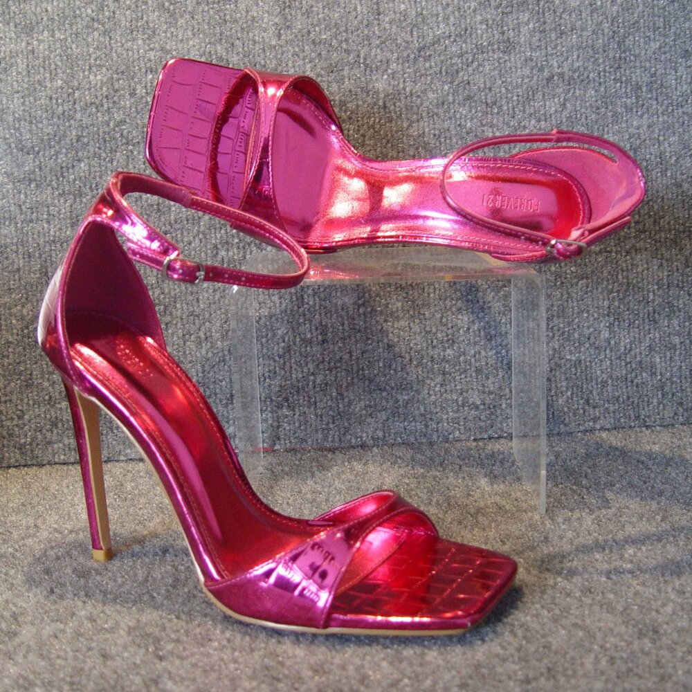 High Heels - Picture 2 of 5